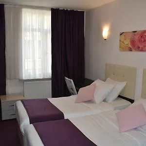 hotellátogatás